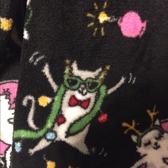 Women/Men Christmas Pajamas Cats Partying Pjs NEW - Picture 6 of 8